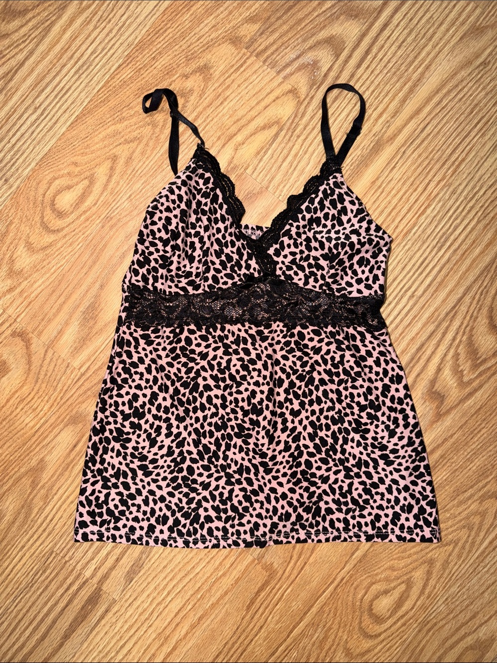 Marilyn Monroe Women's Pink Leopard Lace Trim Sleep Set - Picture 2 of 4